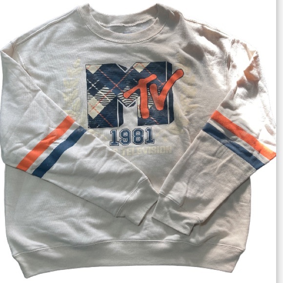 NWT Sweater Women's beige long-sleeved sweater with MTV print design. Size XL - Picture 1 of 9